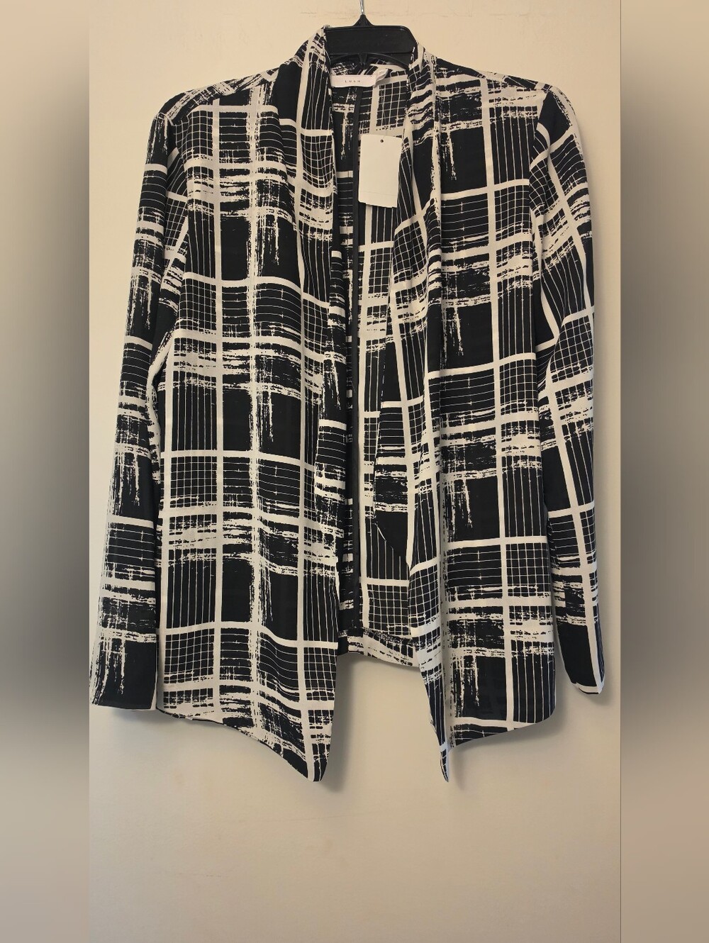 Lush Black and White Plaid Casual Open Top
